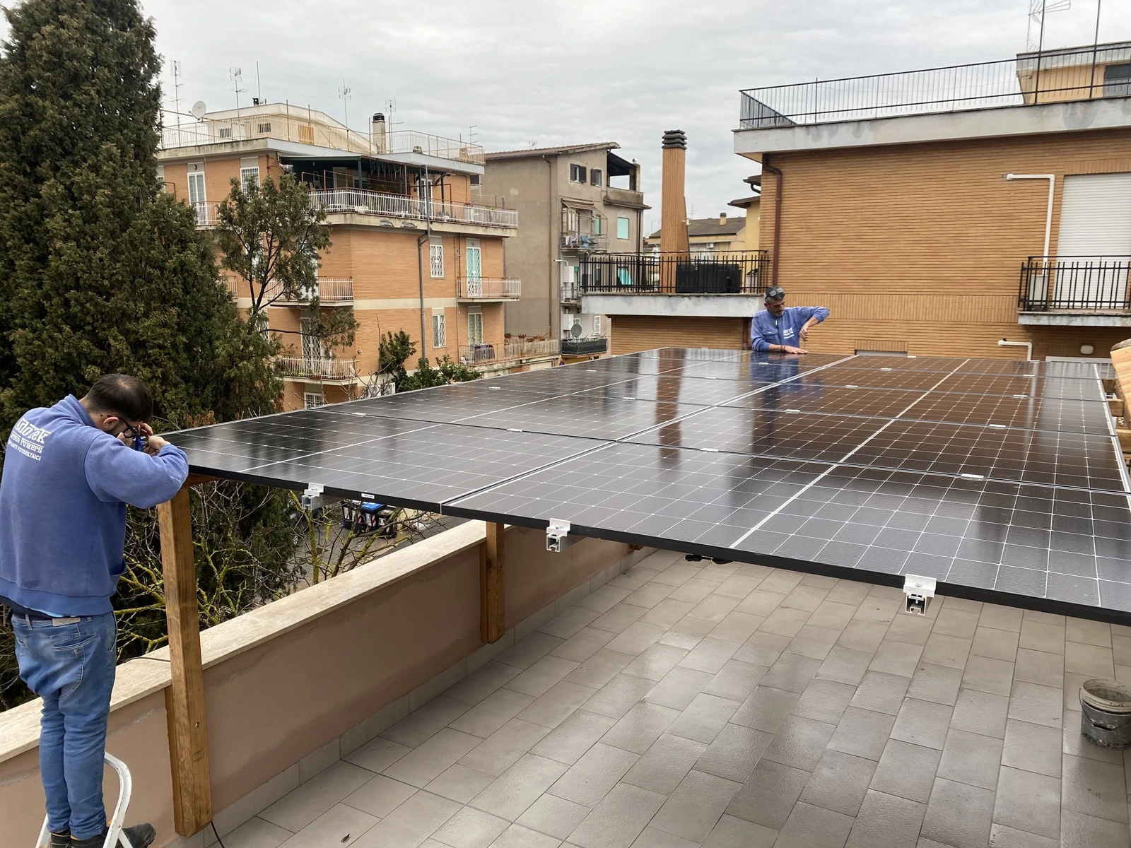 Impianto fotovoltaico 6 kW con accumulo 10 kWh installato a Selva Candida Roma da AdoTek Green Powers